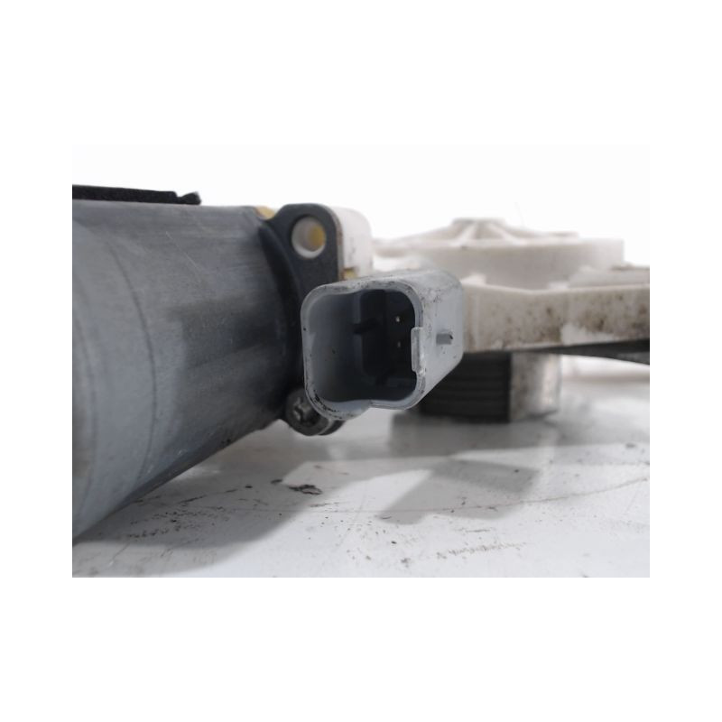 MECANISME+MOTEUR LEVE-GLACE AVANT DROIT NISSAN MICRA 2005-2007
