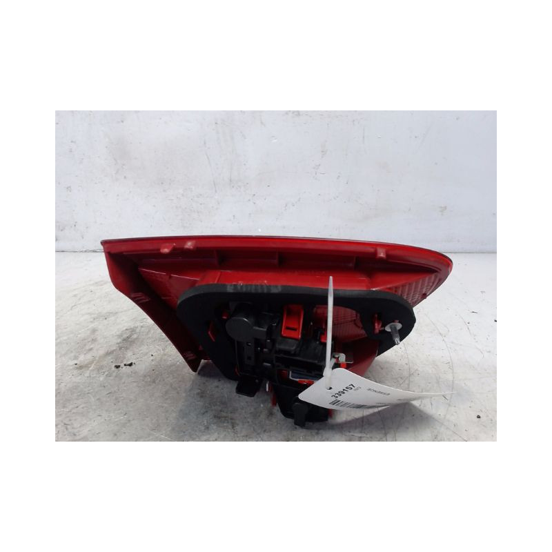 FEU ARRIERE INTERIEUR DROIT SEAT IBIZA 2008-