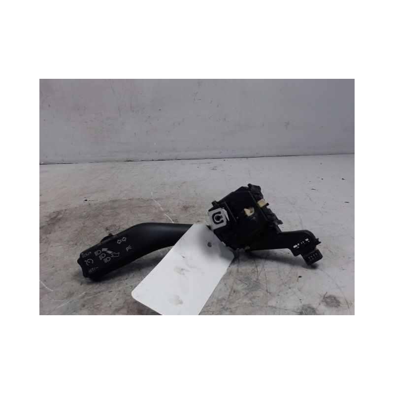 COMMANDE CLIGNOTANT VOLKSWAGEN GOLF V PLUS 2005-