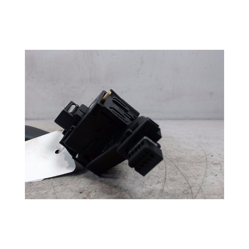 COMMANDE CLIGNOTANT VOLKSWAGEN GOLF V PLUS 2005-