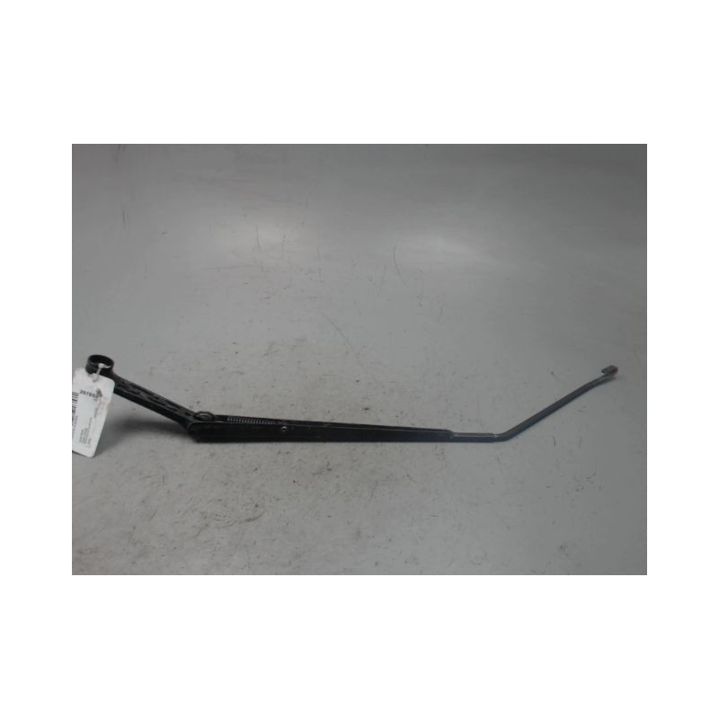 BRAS ESSUIE-GLACE AVANT DROIT TOYOTA AVENSIS
