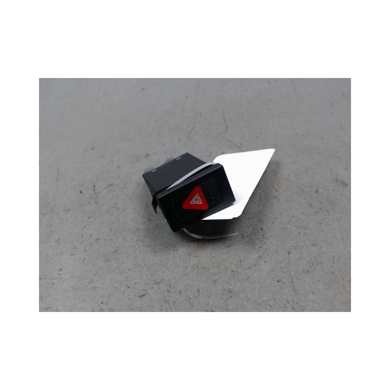 BOUTON DE WARNING VOLKSWAGEN PASSAT 96-2000