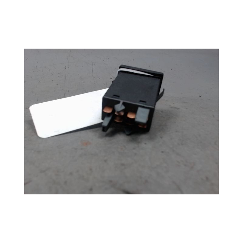 BOUTON DE WARNING VOLKSWAGEN PASSAT 96-2000