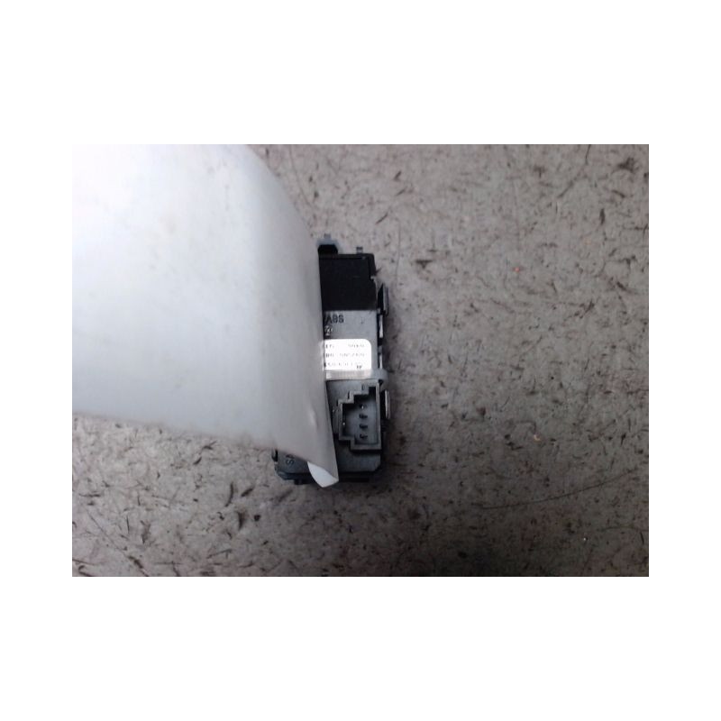 BOUTON DE WARNING MERCEDES CLASSE C 2007-