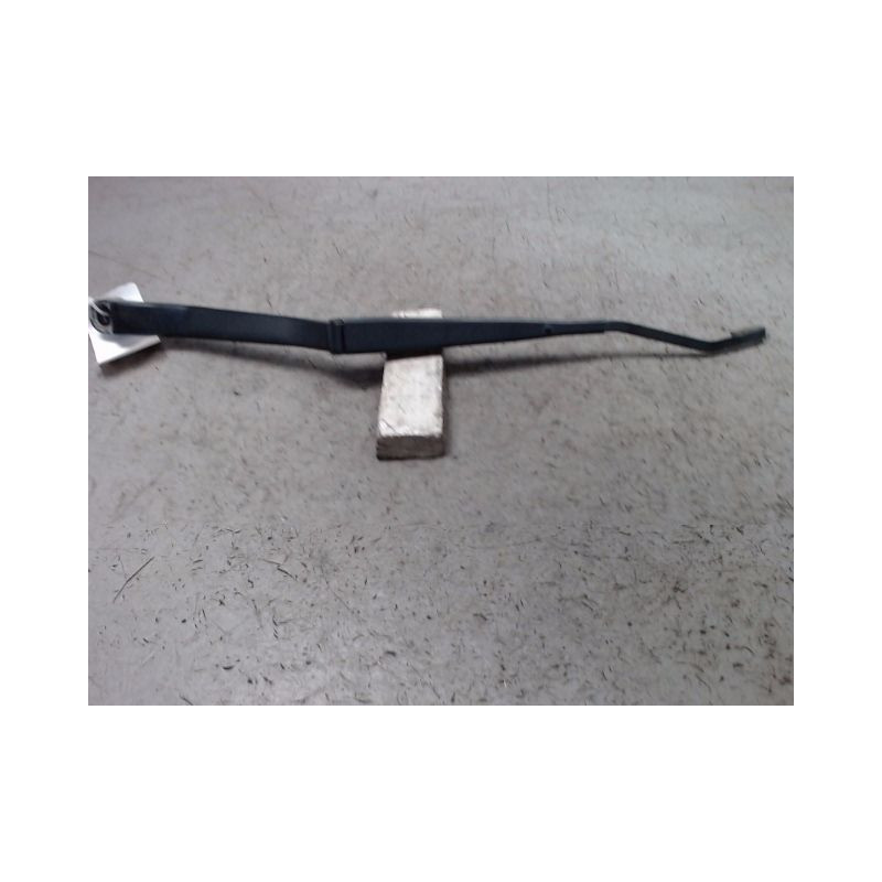 BRAS ESSUIE-GLACE AVANT GAUCHE TOYOTA RAV4 2000-