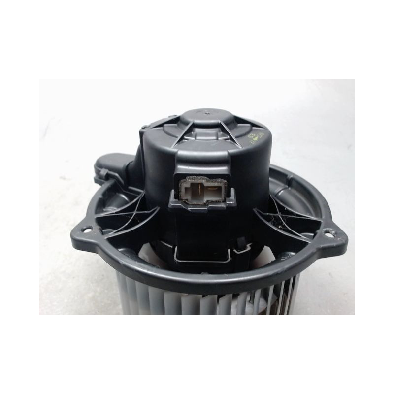 MOTEUR VENTILATEUR CHAUFFAGE KIA CEE-D