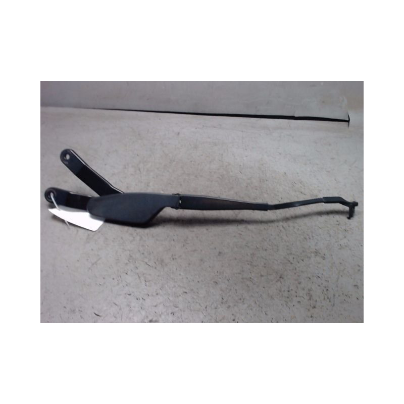 BRAS ESSUIE-GLACE AVANT DROIT MERCEDES CLASSE C 2007-