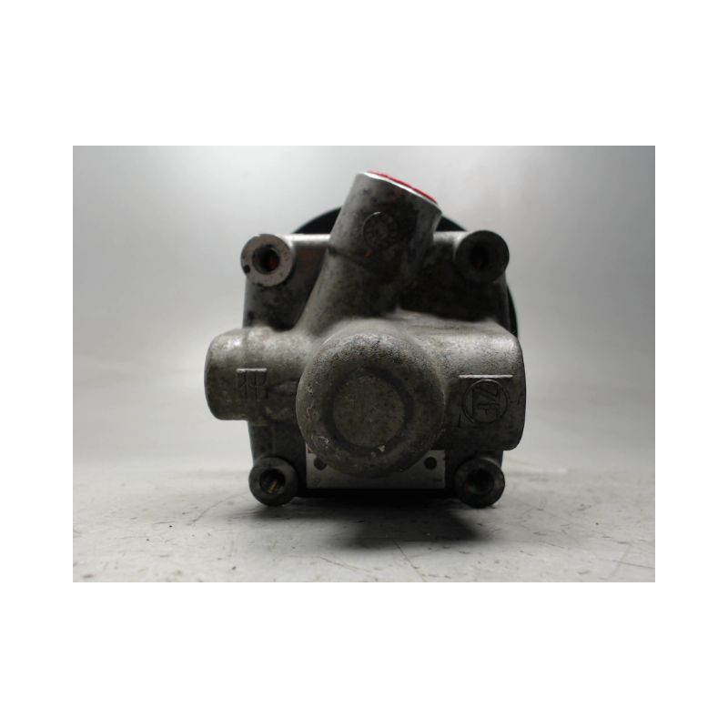 POMPE DIRECTION ASSISTEE AUDI 80