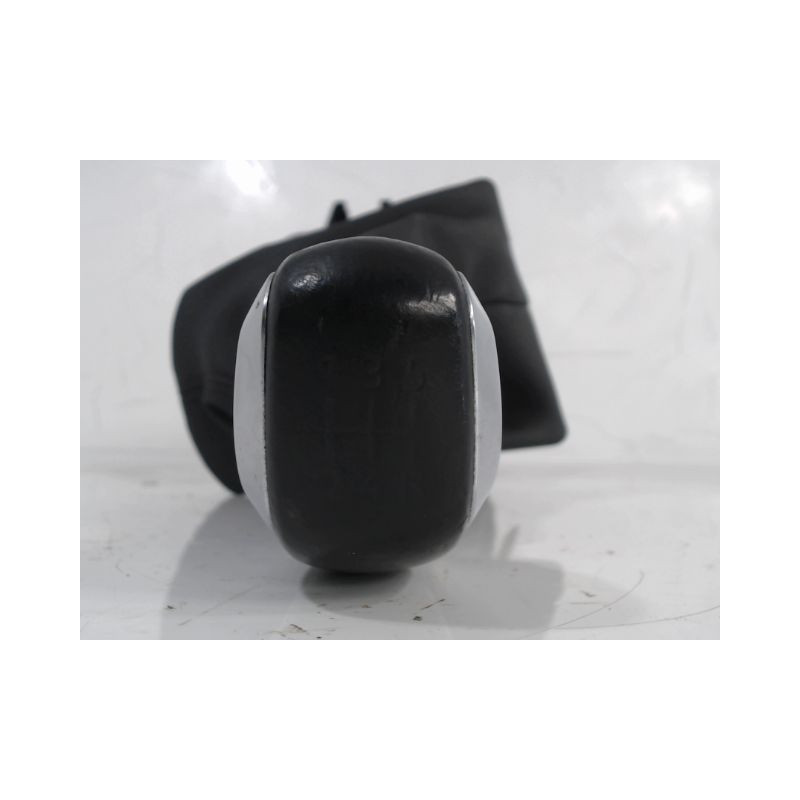 LEVIER DE VITESSES PEUGEOT 208 1.2 VTI 82