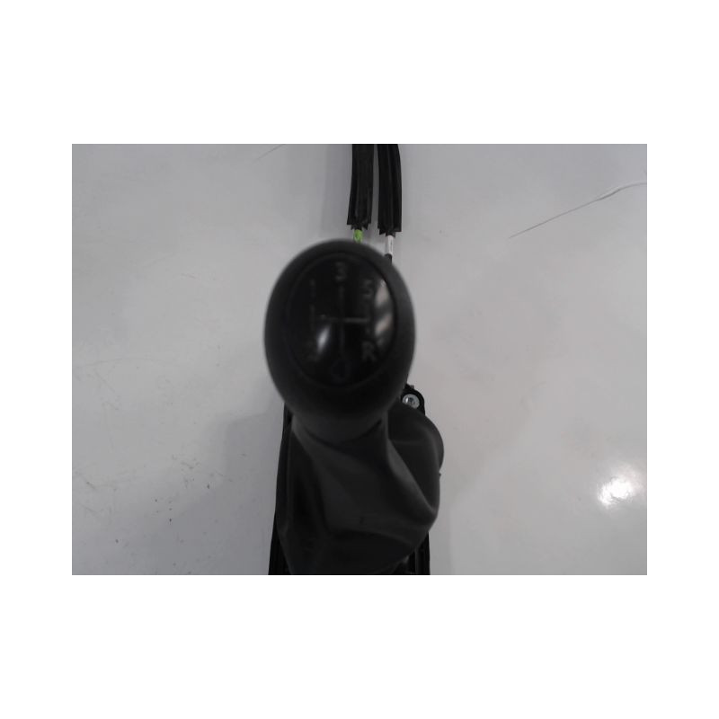 LEVIER DE VITESSES DACIA SANDERO 2008- 1.0 SCe 75