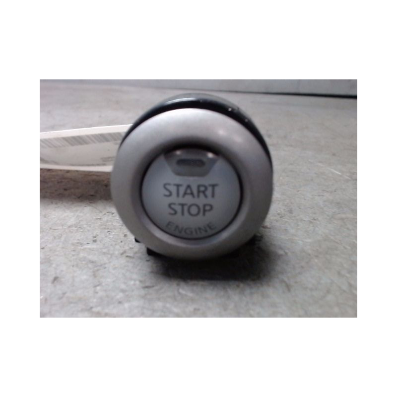 BOUTON DE DEMARRAGE NISSAN JUKE