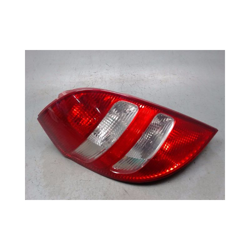 FEU ARRIERE GAUCHE  MERCEDES CLASSE A 2004-