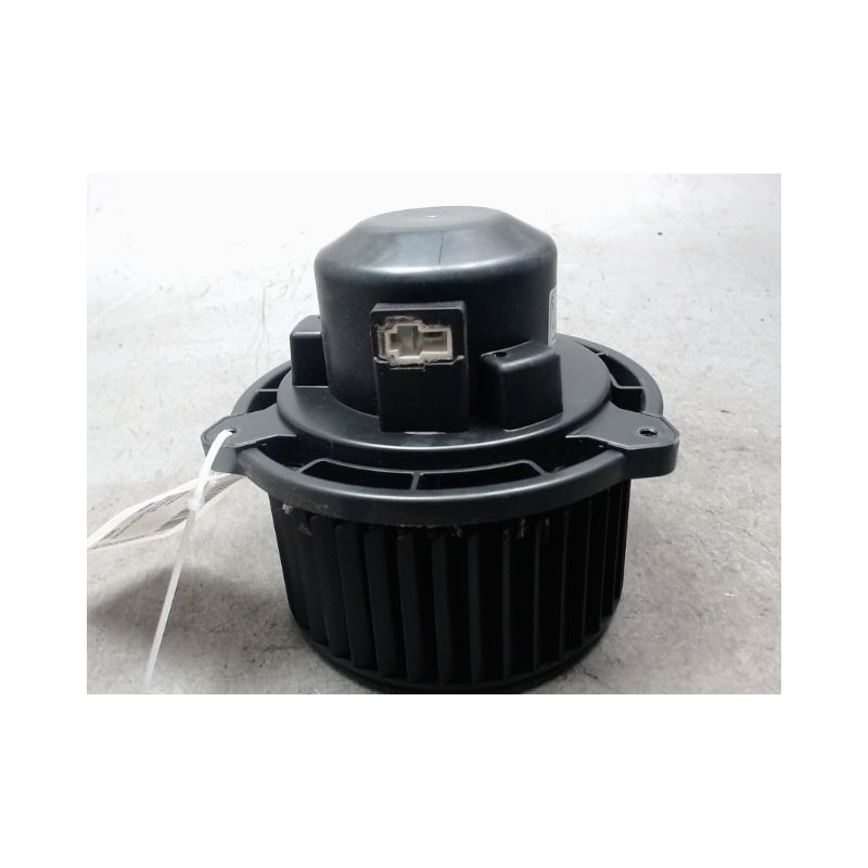 MOTEUR VENTILATEUR CHAUFFAGE KIA CARENS