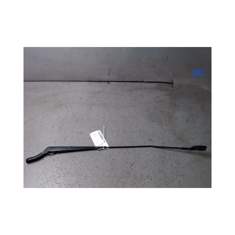 BRAS ESSUIE-GLACE AVANT DROIT CITROEN C3