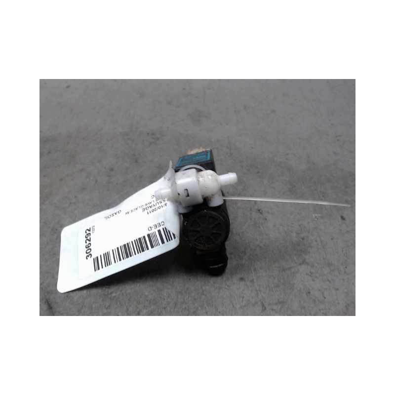 POMPE LAVE-GLACE AVANT KIA CEE-D