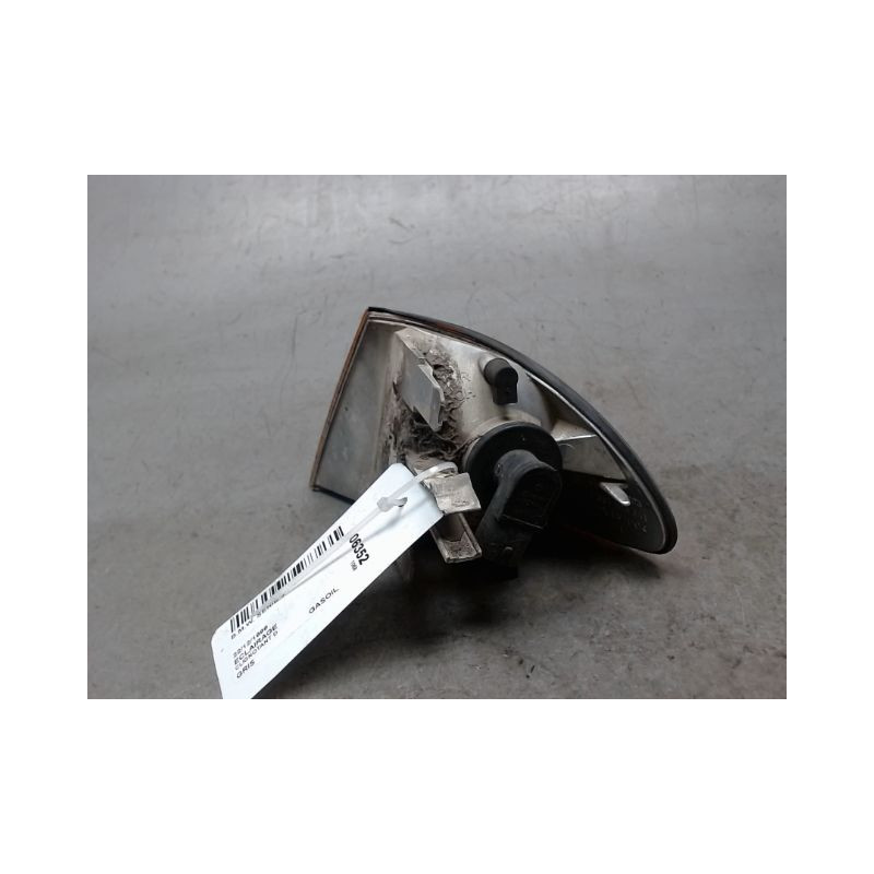 CLIGNOTANT DROIT B.M.W. SERIE 3