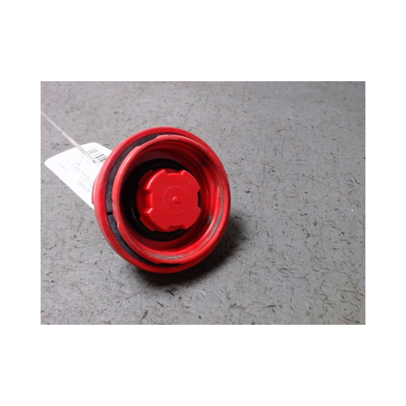 BOUCHON RESERVOIR A CARBURANT PEUGEOT 405 -92