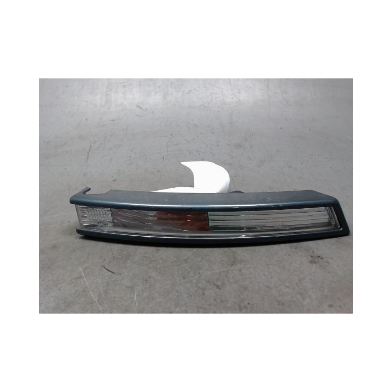 CLIGNOTANT DROIT VOLKSWAGEN PASSAT 2005-