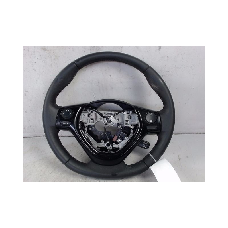 VOLANT DE DIRECTION TOYOTA AYGO 5P