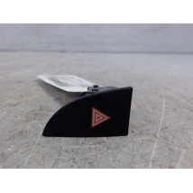 BOUTON DE WARNING TOYOTA VERSO-S