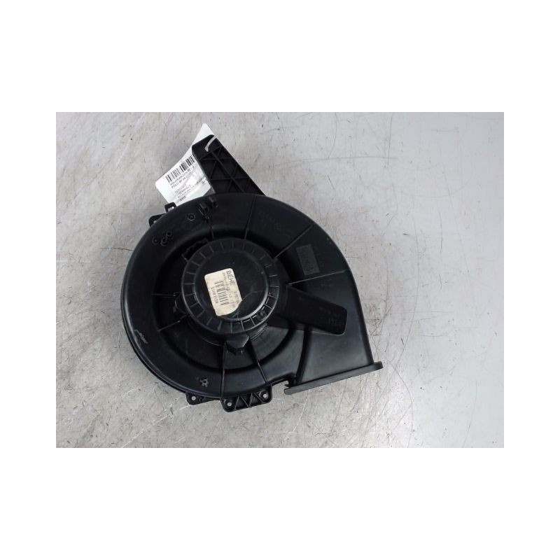MOTEUR VENTILATEUR CHAUFFAGE VOLKSWAGEN POLO 2009-