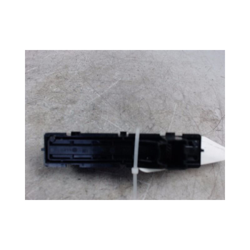 BOUTON DE WARNING OPEL ZAFIRA 2006-