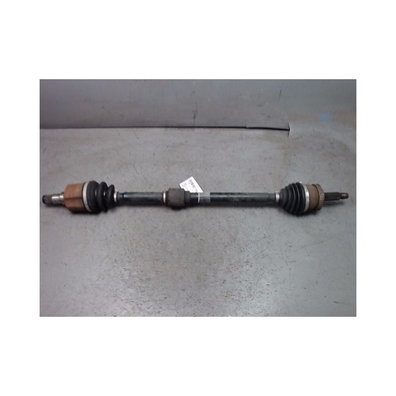 TRANSMISSION AVANT DROIT KIA CARENS 2.0 CRDi 135
