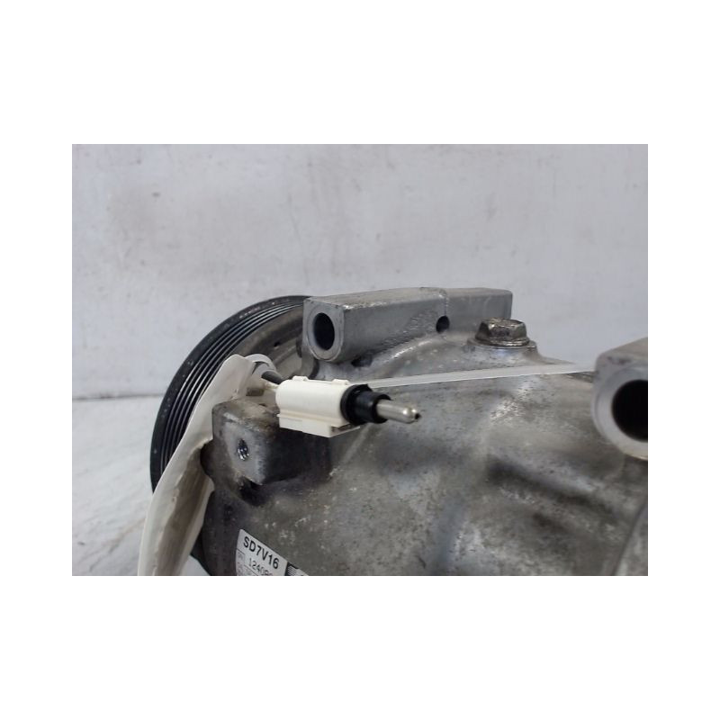 COMPRESSEUR AIR CONDITIONNE DACIA DUSTER 2010-