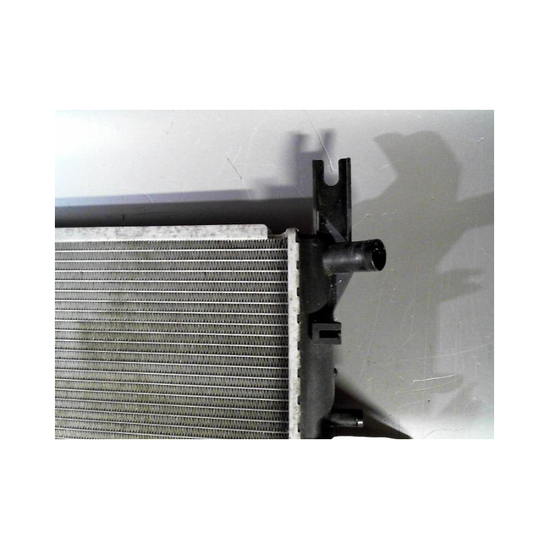 RADIATEUR FORD FIESTA