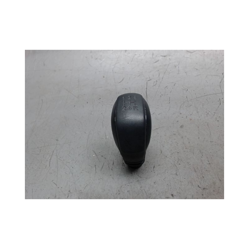 POMMEAU LEVIER VITESSES PEUGEOT 208 1.4 HDi