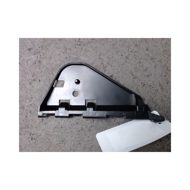 SUPPORT DROIT PARE-CHOC ARRIERE  PEUGEOT 307 2001-2005