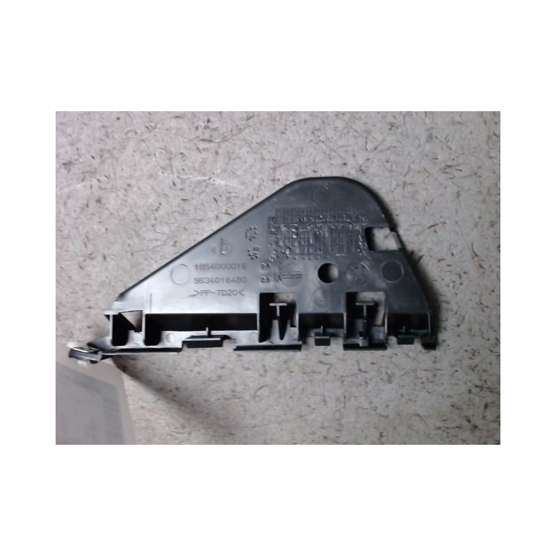 SUPPORT DROIT PARE-CHOC ARRIERE  PEUGEOT 307 2001-2005