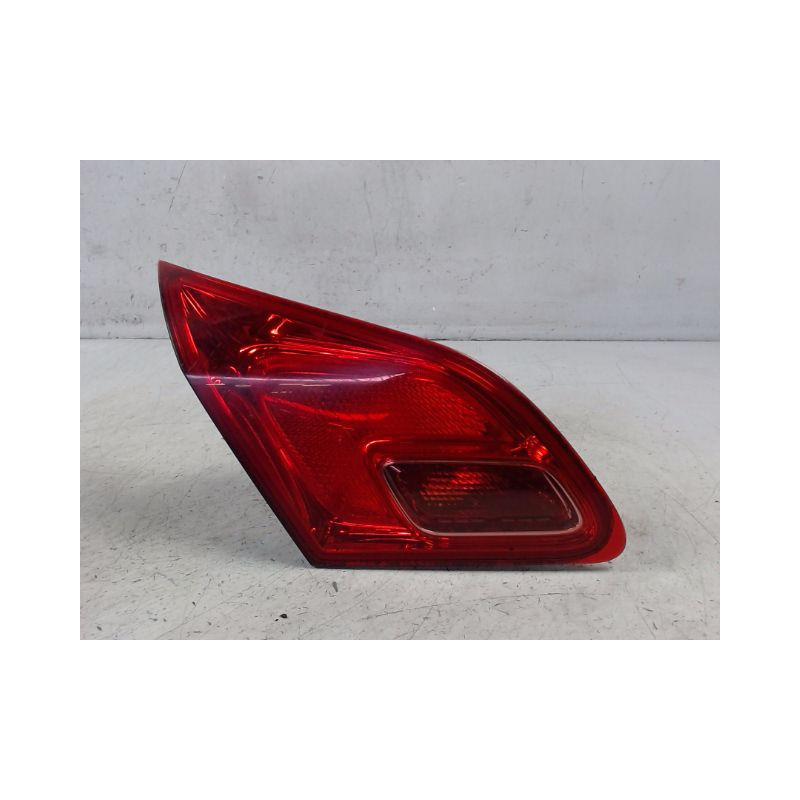 FEU ARRIERE INTERIEUR GAUCHE OPEL ASTRA 2004-