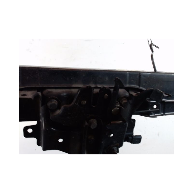 TRAVERSE SUPERIEURE ARMATURE AVANT NISSAN NOTE