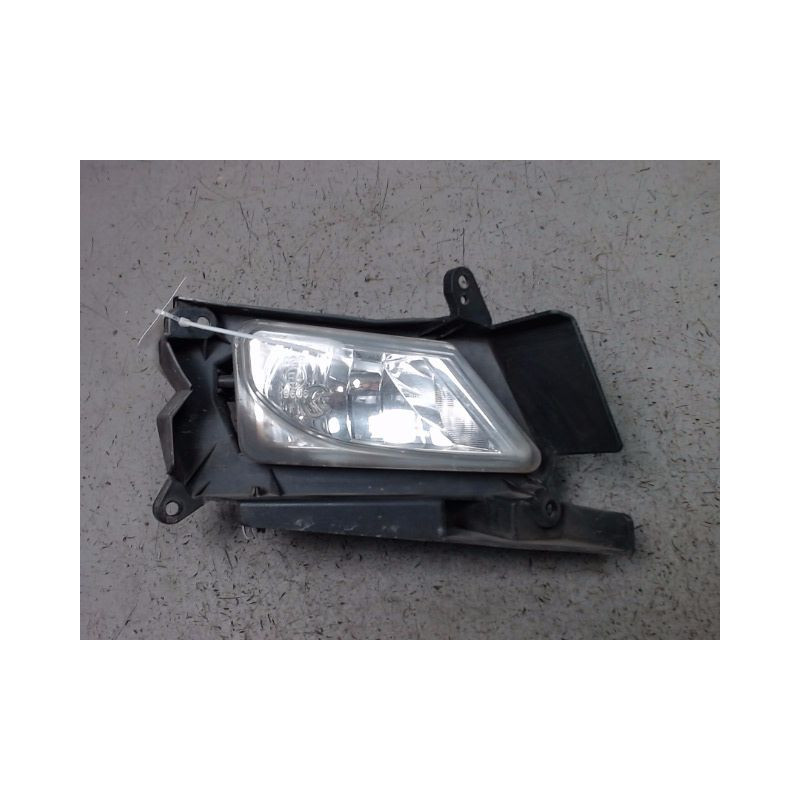 PHARE ANTIBROUILLARD AVANT DROIT MAZDA MAZDA 3  5P