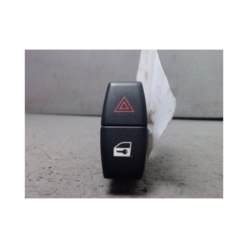 BOUTON DE WARNING B.M.W. X3