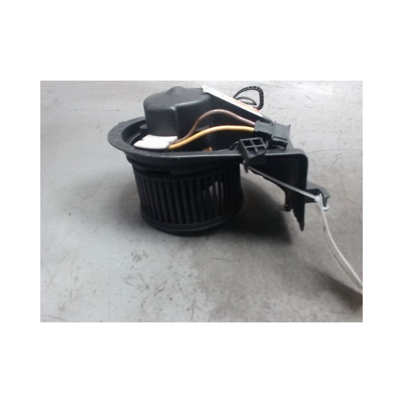 MOTEUR VENTILATEUR CHAUFFAGE VOLKSWAGEN POLO 94-99