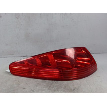 FEU ARRIERE GAUCHE  PEUGEOT 607 2004-