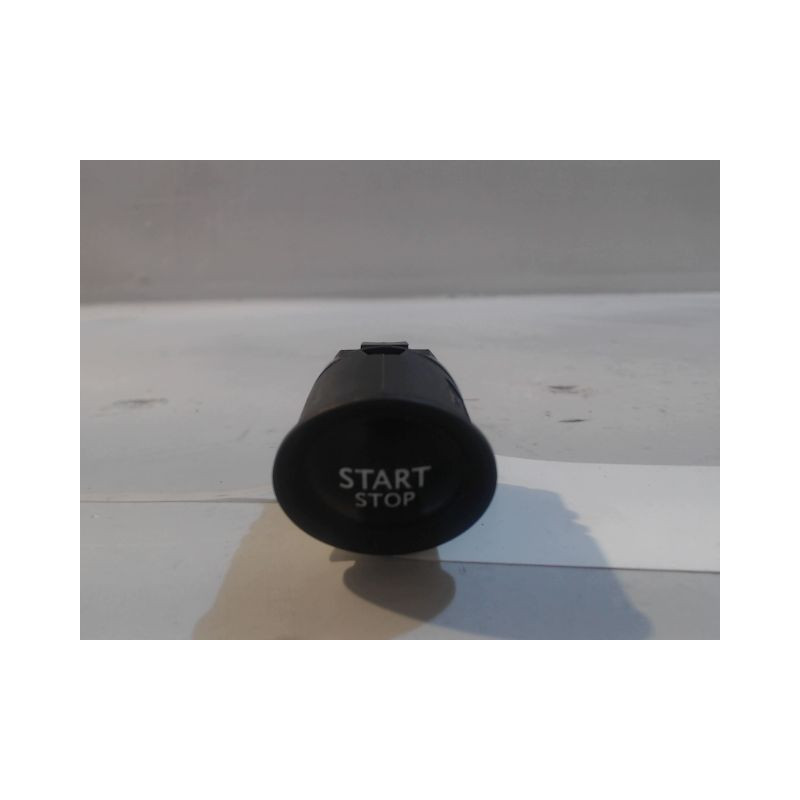 BOUTON DE DEMARRAGE RENAULT MEGANE II PH2 2006-