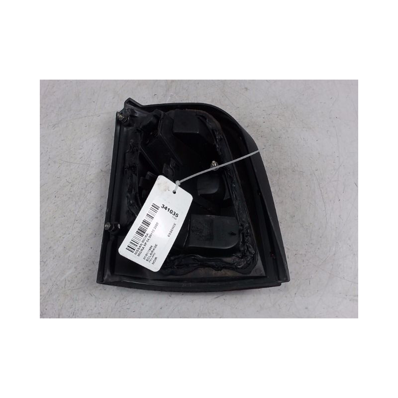 FEU ARRIERE DROIT NISSAN MICRA 98-2000