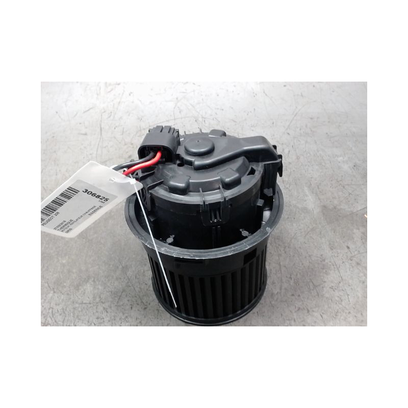 MOTEUR VENTILATEUR CHAUFFAGE PEUGEOT 208