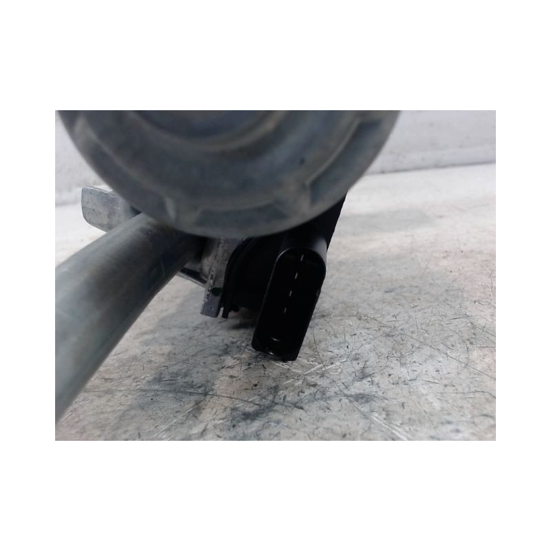 MECANISME ESSUIE-GLACE AVANT PEUGEOT 5008 2009-