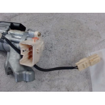 ANTIVOL DE DIRECTION TOYOTA AVENSIS VERSO 04-06