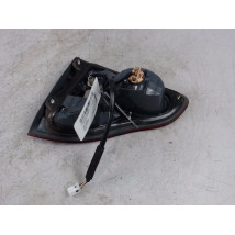 FEU ARRIERE INTERIEUR GAUCHE TOYOTA AVENSIS VERSO 04-06