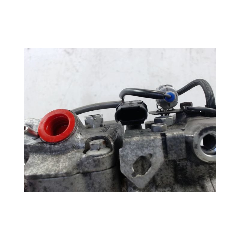 COMPRESSEUR AIR CONDITIONNE B.M.W. SERIE 1