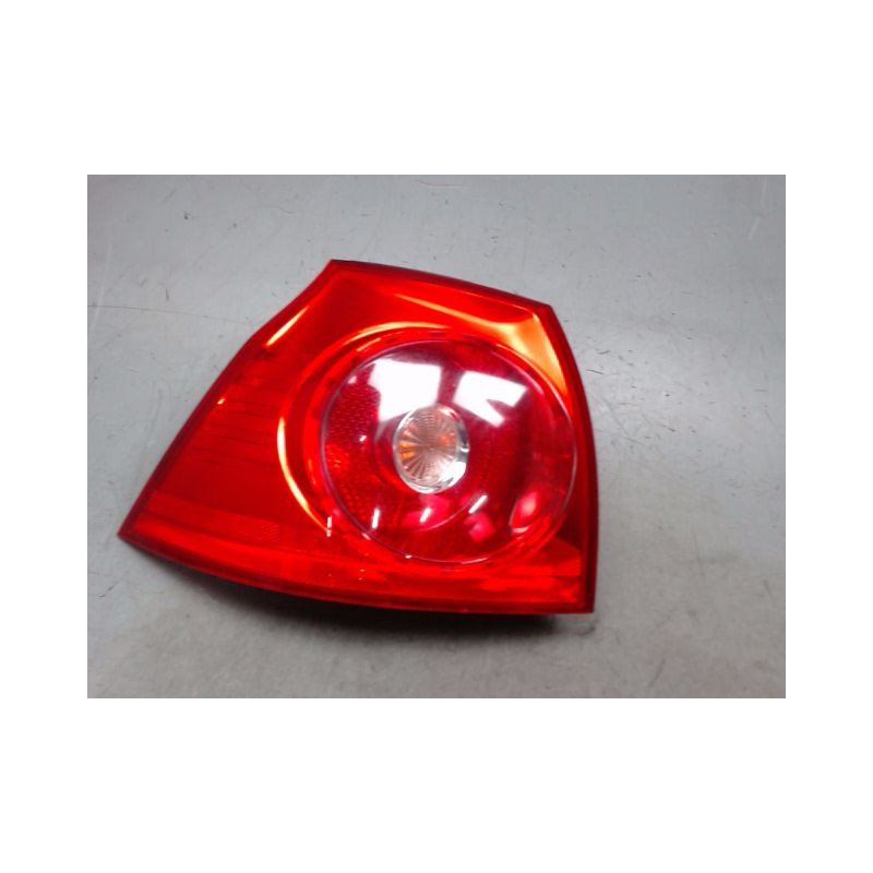 FEU ARRIERE GAUCHE  VOLKSWAGEN GOLF V 2003-2009