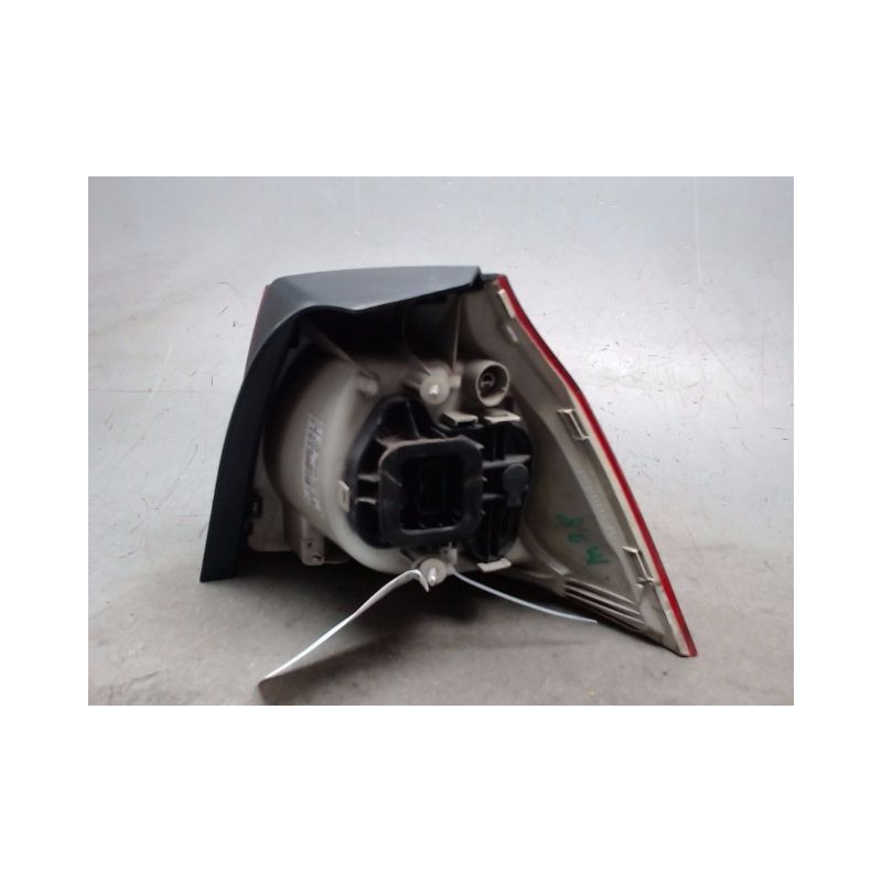 FEU ARRIERE GAUCHE  VOLKSWAGEN GOLF V 2003-2009
