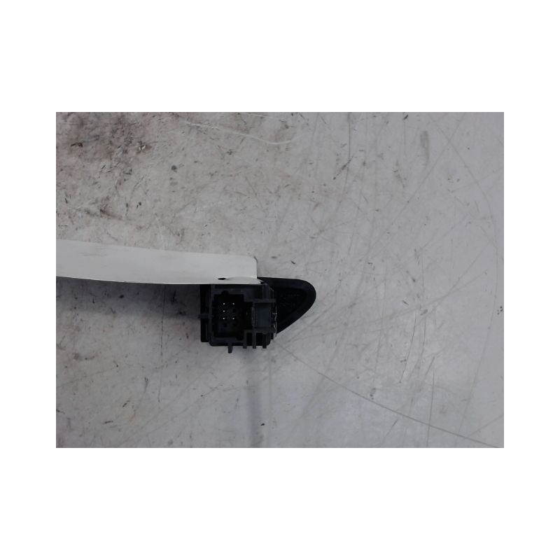 BOUTON DE WARNING RENAULT CLIO