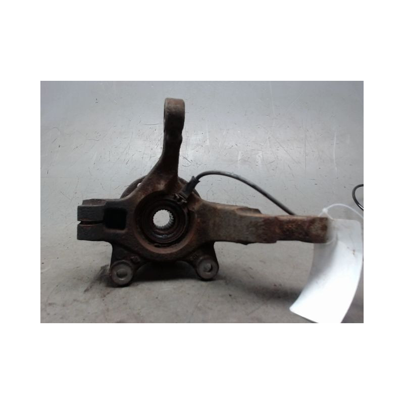 PIVOT AVANT GAUCHE NISSAN NOTE