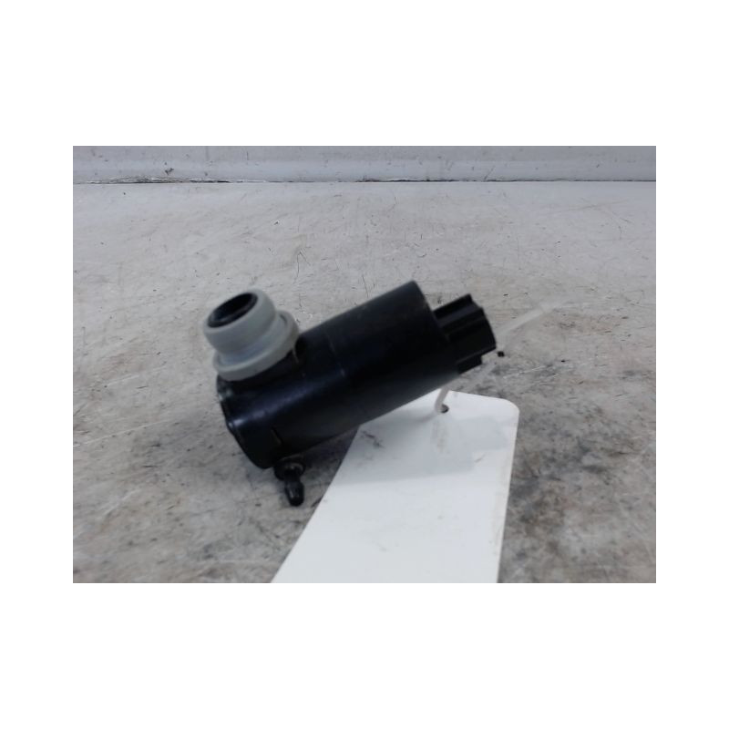 POMPE LAVE-GLACE AVANT TOYOTA AURIS 2010-